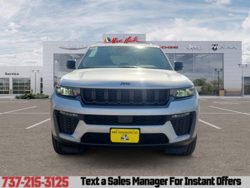 New 2026 Jeep Grand Cherokee Limited w/ Limited Altitude Package RWD image 8