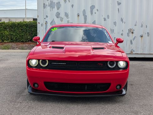 Used 2016 Dodge Challenger R/T Scat Pack w/ Leather Interior Group RWD image 8