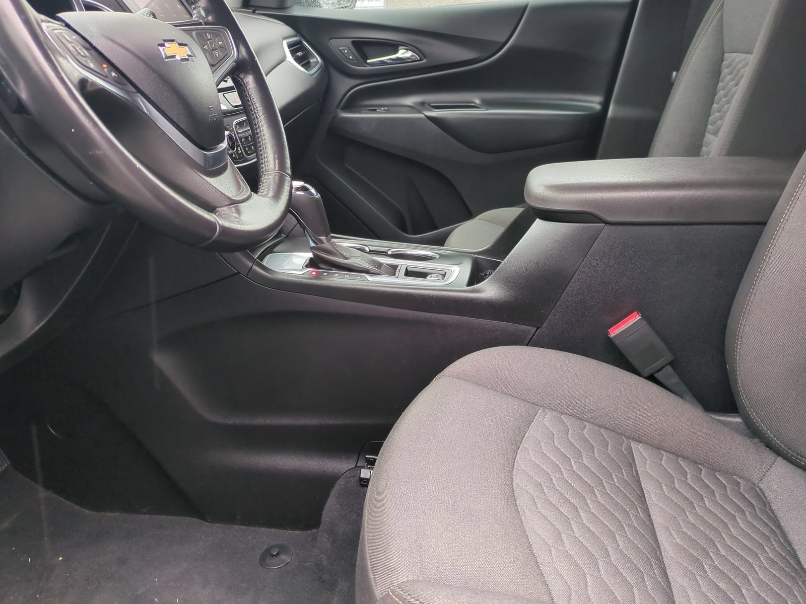 Used 2020 Chevrolet Equinox LT FWD image 17