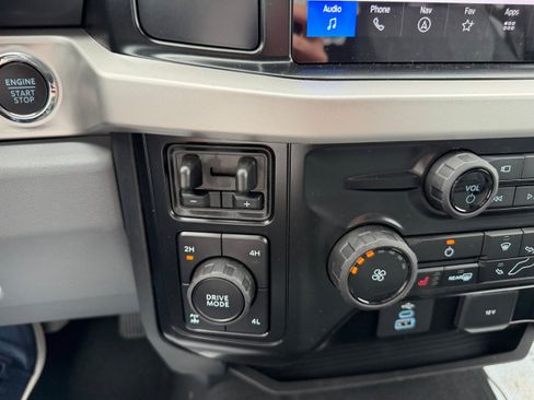 New 2026 Ford F350 XLT w/ XLT Premium Package AWD/4WD image 23