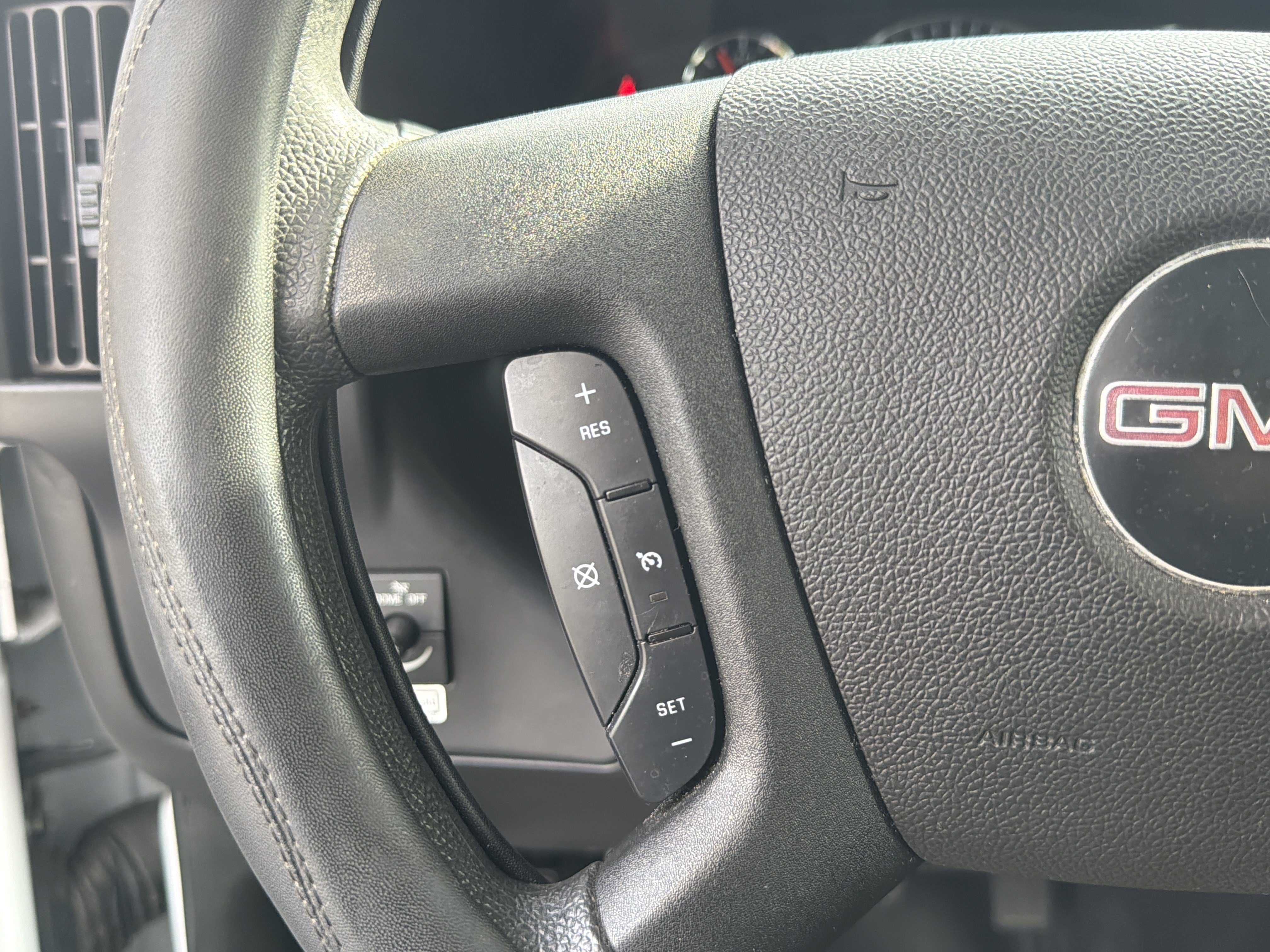 Used 2019 GMC Savana 3500 Extended w/ Driver Convenience Package RWD image 27