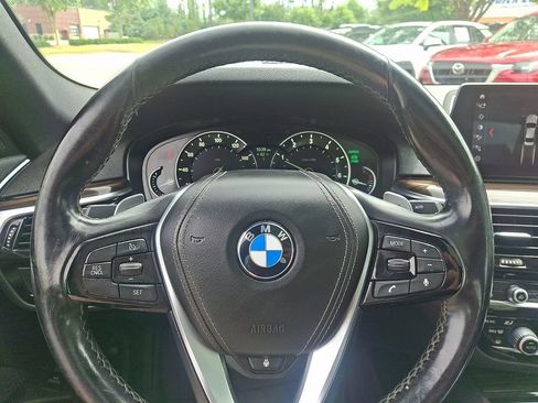 Used 2019 BMW 530i xDrive w/ Convenience Package AWD/4WD image 20
