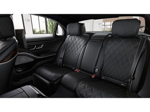 Used 2023 Mercedes-Benz S 580 4MATIC Sedan image 5