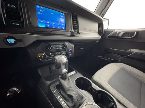 Used 2023 Ford Bronco 4-Door AWD/4WD image 41