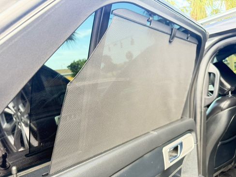 Used 2020 Ford Explorer Limited RWD image 20