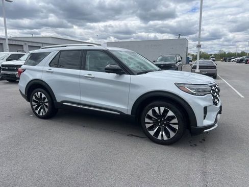 Used 2025 Ford Explorer Platinum w/ LUX Leather Package AWD/4WD image 1