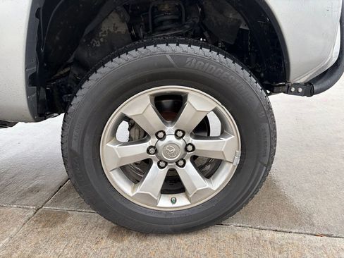 Used 2015 Toyota Tacoma 4x4 Double Cab w/ TRD Sport Package image 12