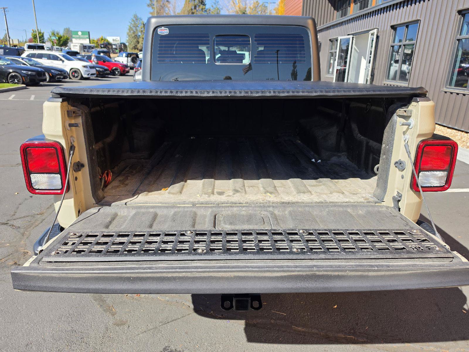 Used 2020 Jeep Gladiator Sport AWD/4WD image 5