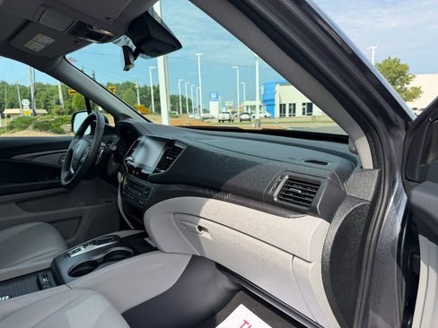 Used 2023 Honda Ridgeline RTL-E image 14