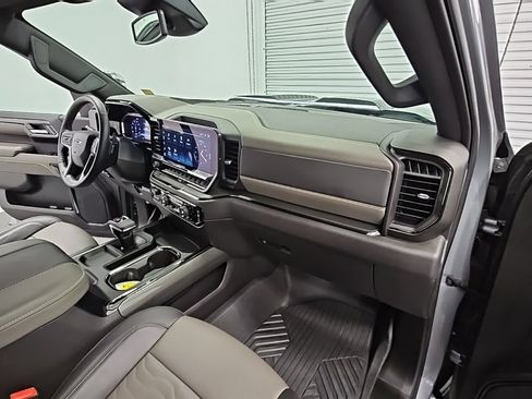 Certified 2024 Chevrolet Silverado 1500 ZR2 w/ ZR2 Bison Edition image 41