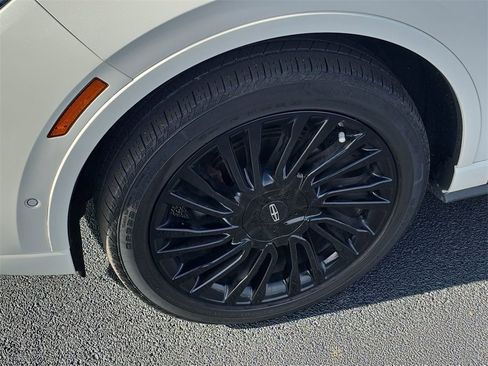 Used 2021 Lincoln Corsair Reserve w/ Equipment Group 201A image 14