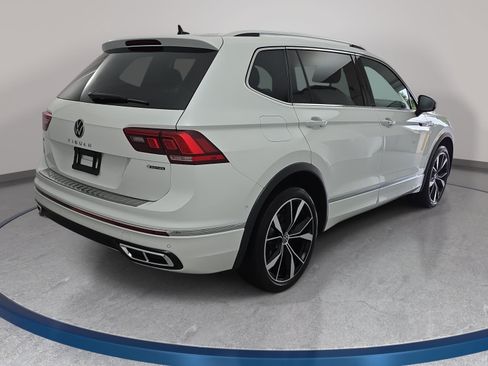 Used 2022 Volkswagen Tiguan SEL R-Line AWD/4WD image 5