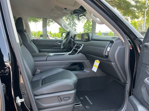 New 2025 Nissan Armada SV image 23