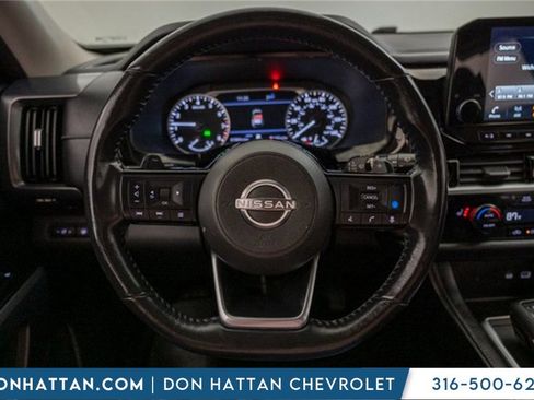 Used 2023 Nissan Pathfinder SL image 6