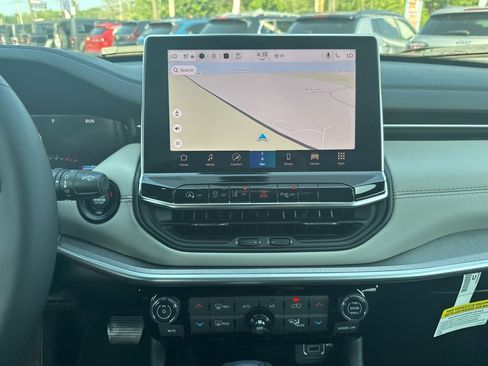 New 2025 Jeep Compass Limited w/ Elite Group image 19