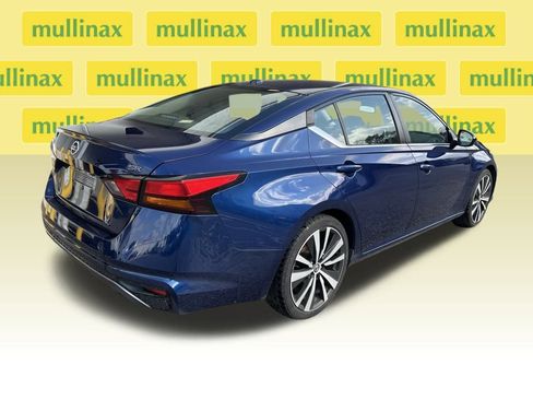 Used 2019 Nissan Altima 2.5 SR image 2