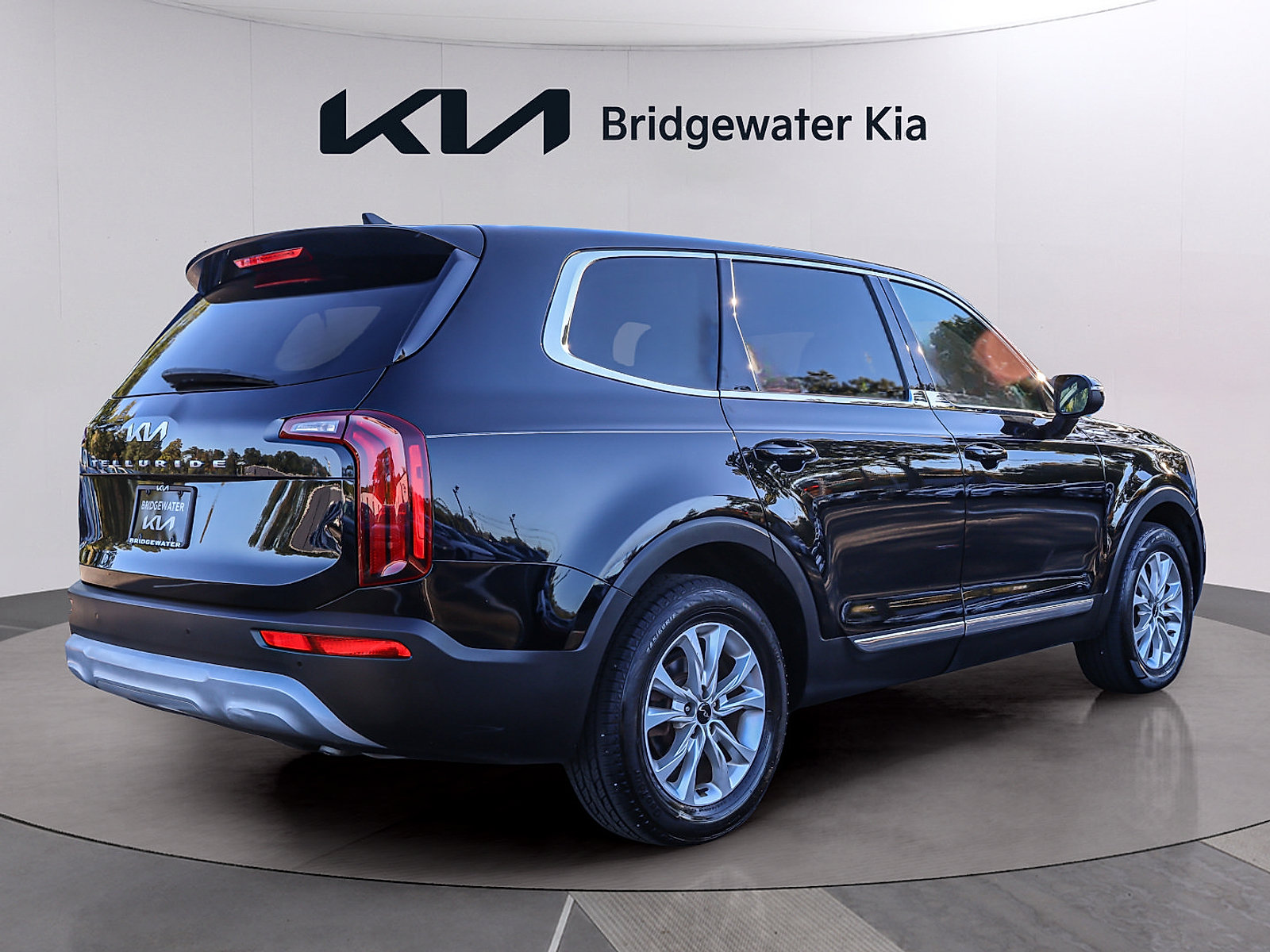 Certified 2022 Kia Telluride LX FWD image 6