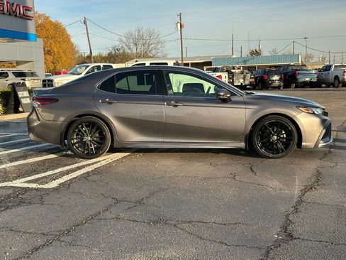 Used 2021 Toyota Camry XSE w/ Cold Weather Package image 4