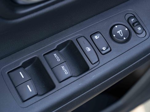 Used 2024 Honda CR-V Sport image 37