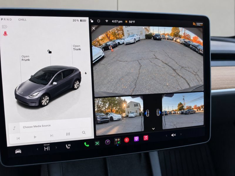 Used 2022 Tesla Model Y Long Range AWD/4WD image 17