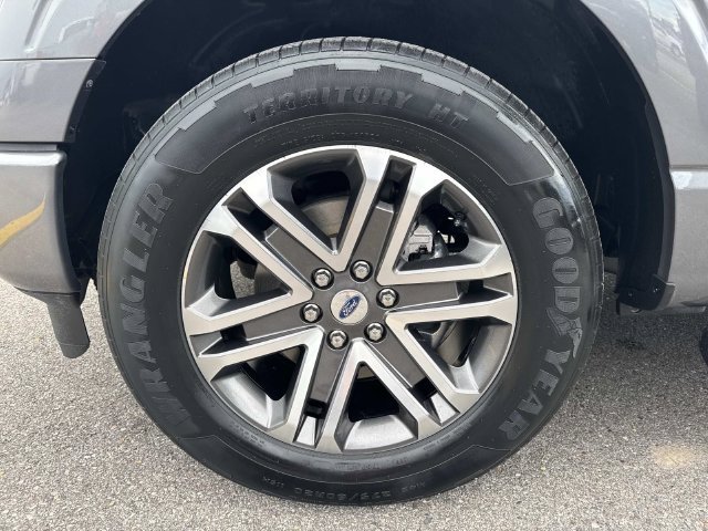 Used 2022 Ford F150 XL w/ STX Appearance Package RWD image 9