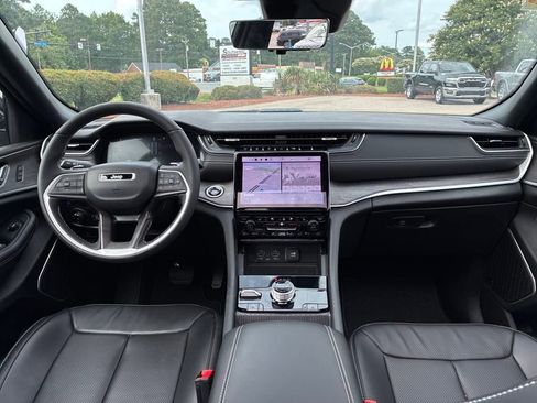 New 2024 Jeep Grand Cherokee Limited 4xe w/ Luxury Tech Group II image 13