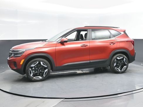 New 2026 Kia Seltos SX image 3