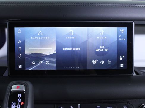 Used 2024 Land Rover Defender 110 S image 26