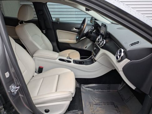 Used 2019 Mercedes-Benz GLA 250 image 32