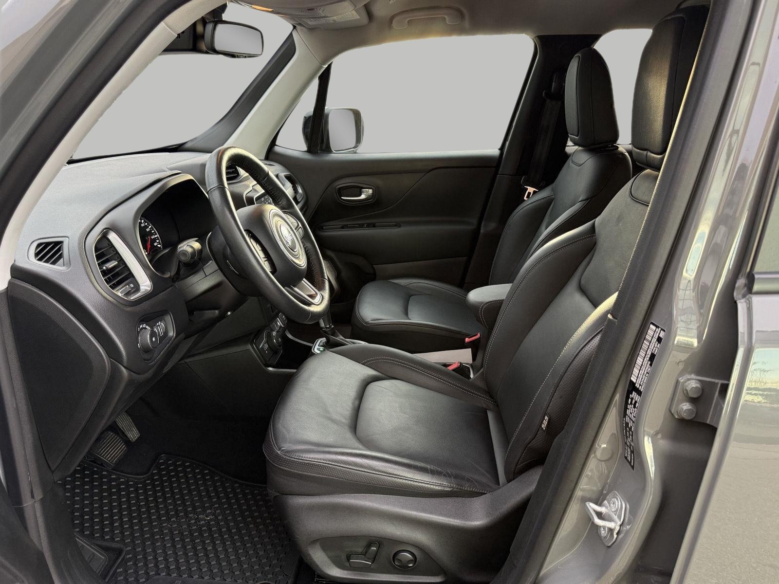 Used 2022 Jeep Renegade Limited AWD/4WD image 22