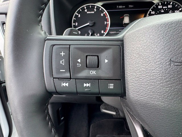 Used 2025 Nissan Rogue SV w/ SV Premium Package AWD/4WD image 15