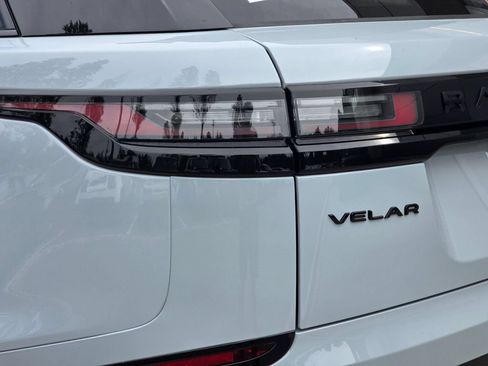 Certified 2025 Land Rover Range Rover Velar Dynamic SE AWD/4WD image 36
