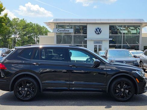 Used 2023 Volkswagen Tiguan SE R-Line FWD image 6