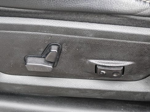 Used 2024 RAM 2500 Laramie AWD/4WD image 19