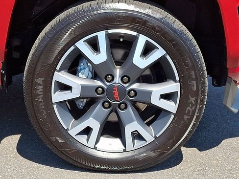 Used 2025 Toyota 4Runner TRD Sport AWD/4WD image 8