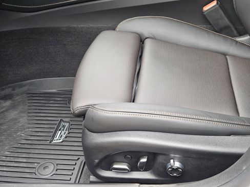 New 2026 Cadillac CT5 V w/ Technology Package AWD/4WD image 27