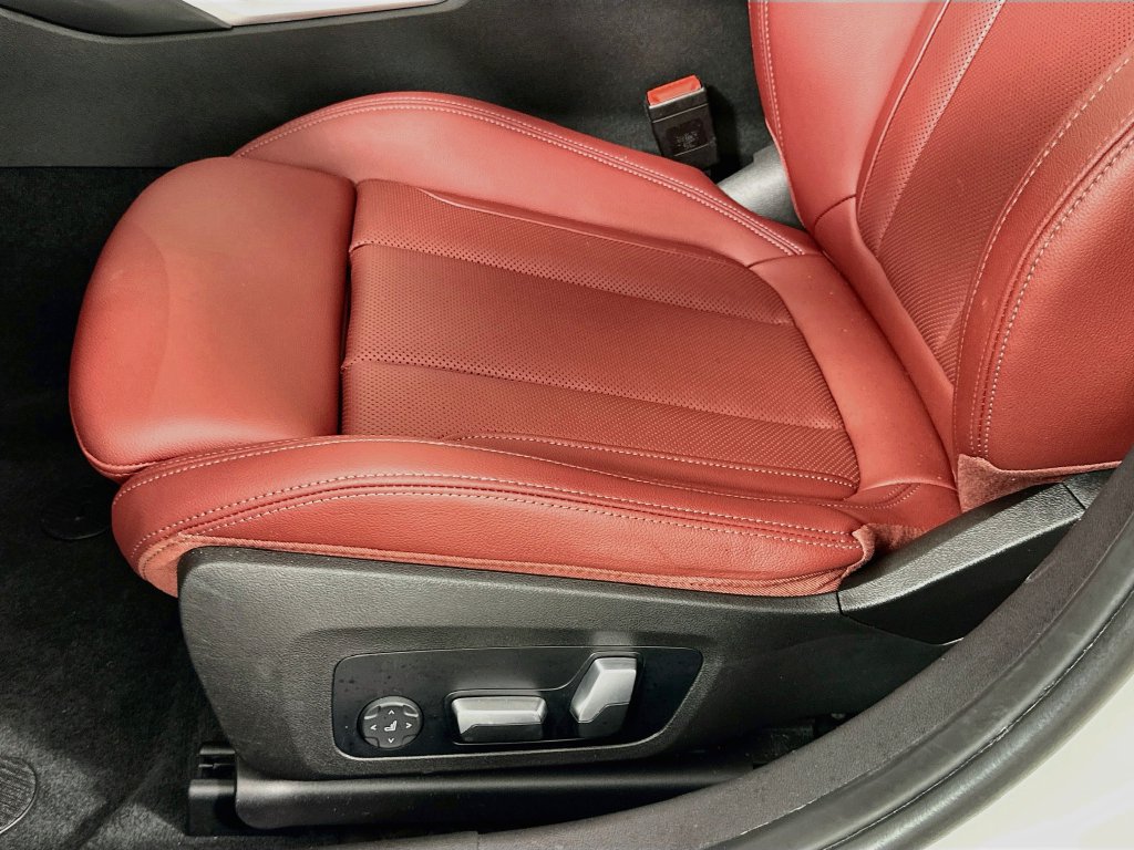 Used 2023 BMW 330i Sedan w/ Driving Assistance Package RWD image 20