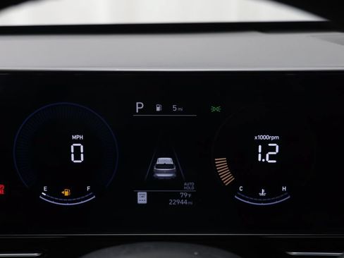 Used 2024 Hyundai Kona SEL AWD/4WD image 7