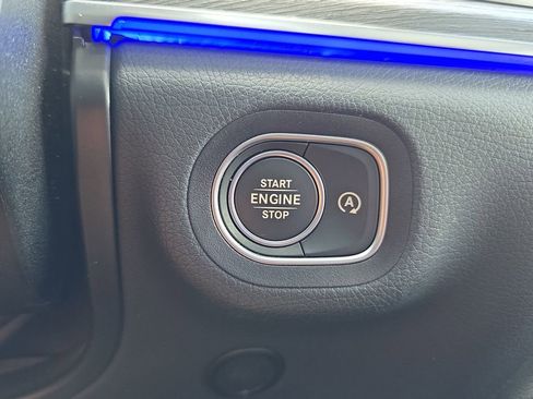 Certified 2025 Mercedes-Benz GLE 350 4MATIC image 28