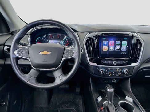 Used 2018 Chevrolet Traverse Premier AWD/4WD image 2