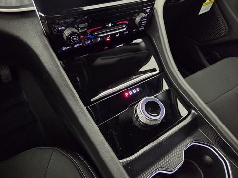 New 2025 Jeep Grand Cherokee Laredo w/ MOPAR Finishing Package image 14