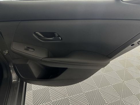 Certified 2025 Nissan Sentra S FWD image 31