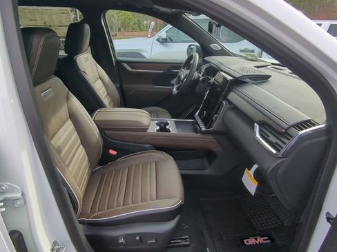 New 2026 GMC Acadia Denali Ultimate w/ LPO, All-Weather Package image 40