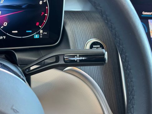 Certified 2025 Mercedes-Benz GLC 300 image 34