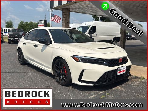 Used 2024 Honda Civic Type R image 1