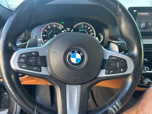 Used 2019 BMW 530e image 25