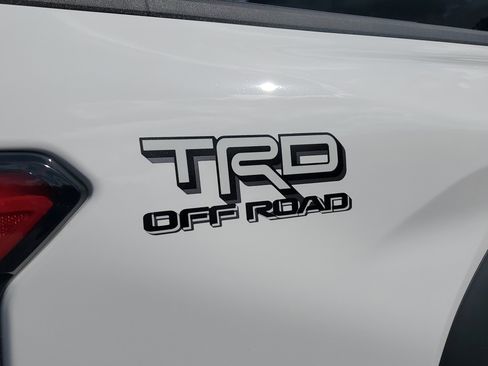 New 2025 Toyota Tacoma TRD Off-Road image 7