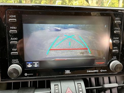 Used 2021 Toyota RAV4 XLE Premium image 13