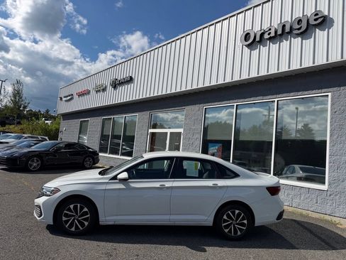 Used 2022 Volkswagen Jetta S FWD image 2