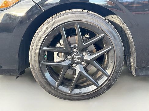 Used 2025 Honda Civic Sport image 28